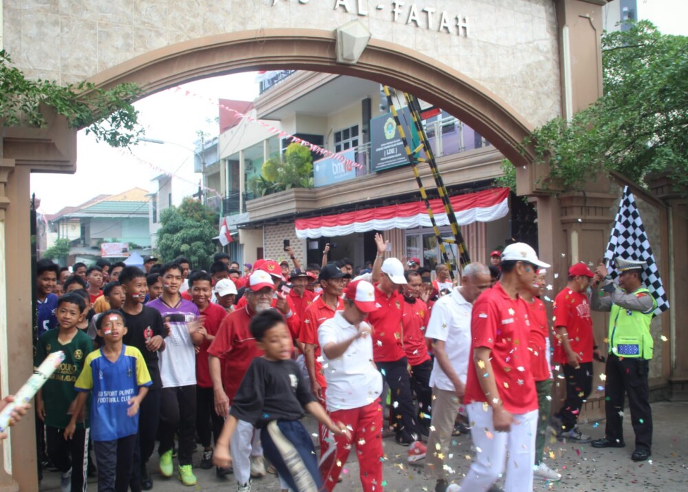 Semarak Kemerdekaan, Warga LDII Kecamatan Ilir Timur Tiga Palembang Antusias Ikuti Jalan Sehat