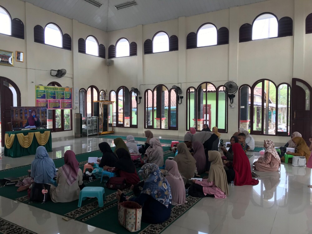 PC LDII Tanjung Raja Ikuti Pengajian Ibu-Ibu DPD LDII Ogan Ilir Secara Online